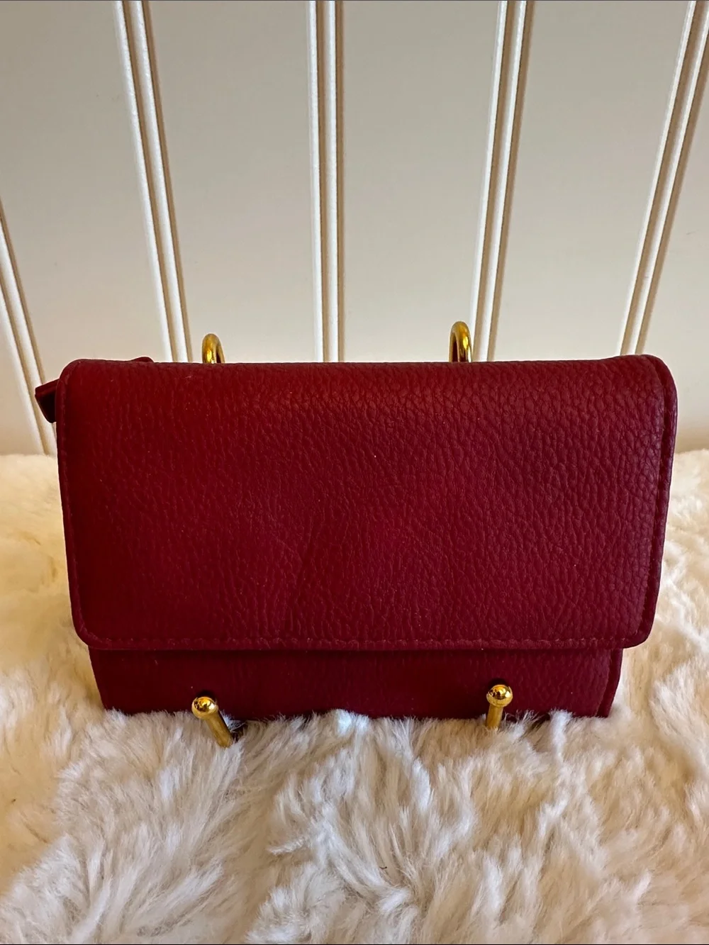 Compact Red Pebbled Wallet - Picture 2 of 5